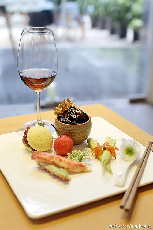 ���ֲ������ղ��y