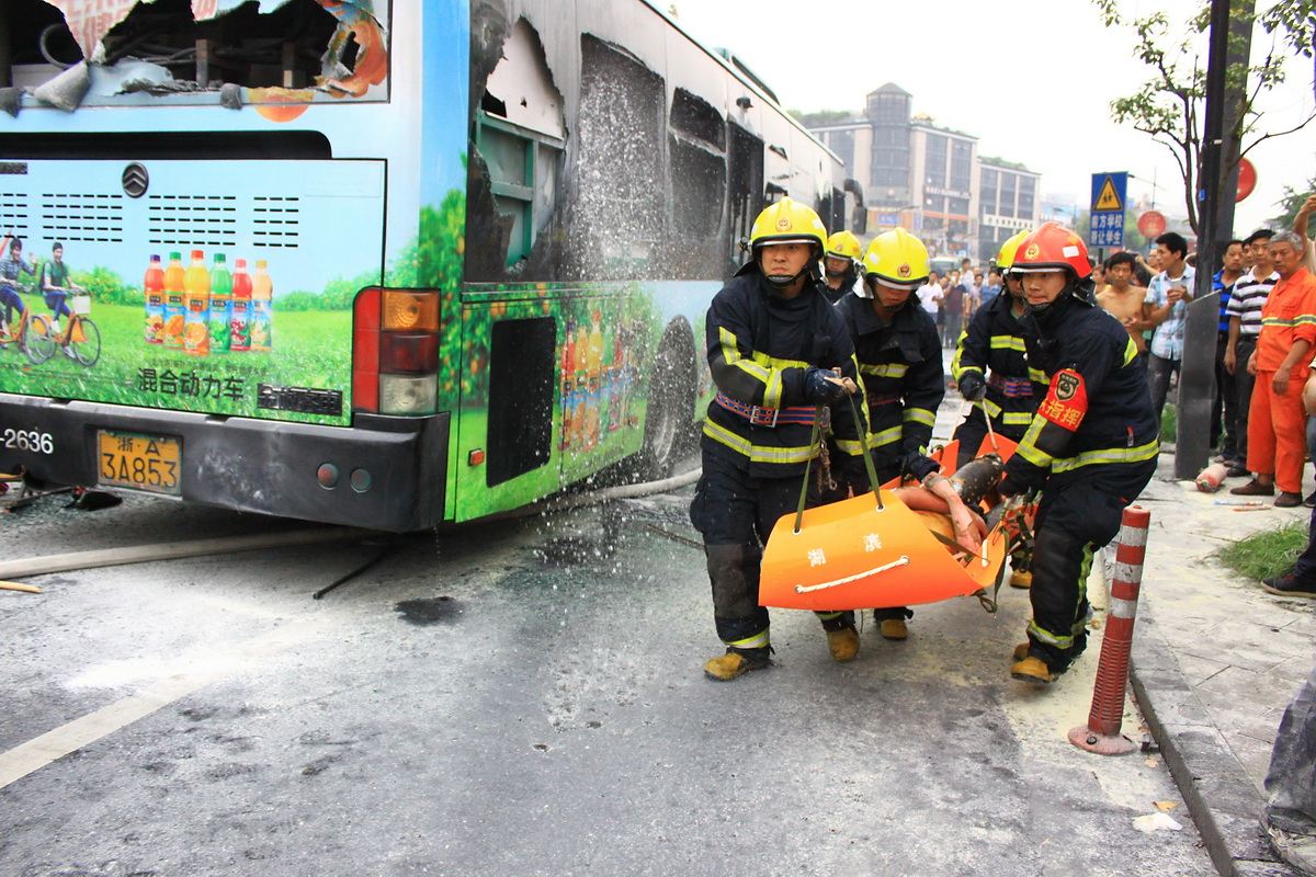 IMG_2215.jpg IMG_2215.jpg