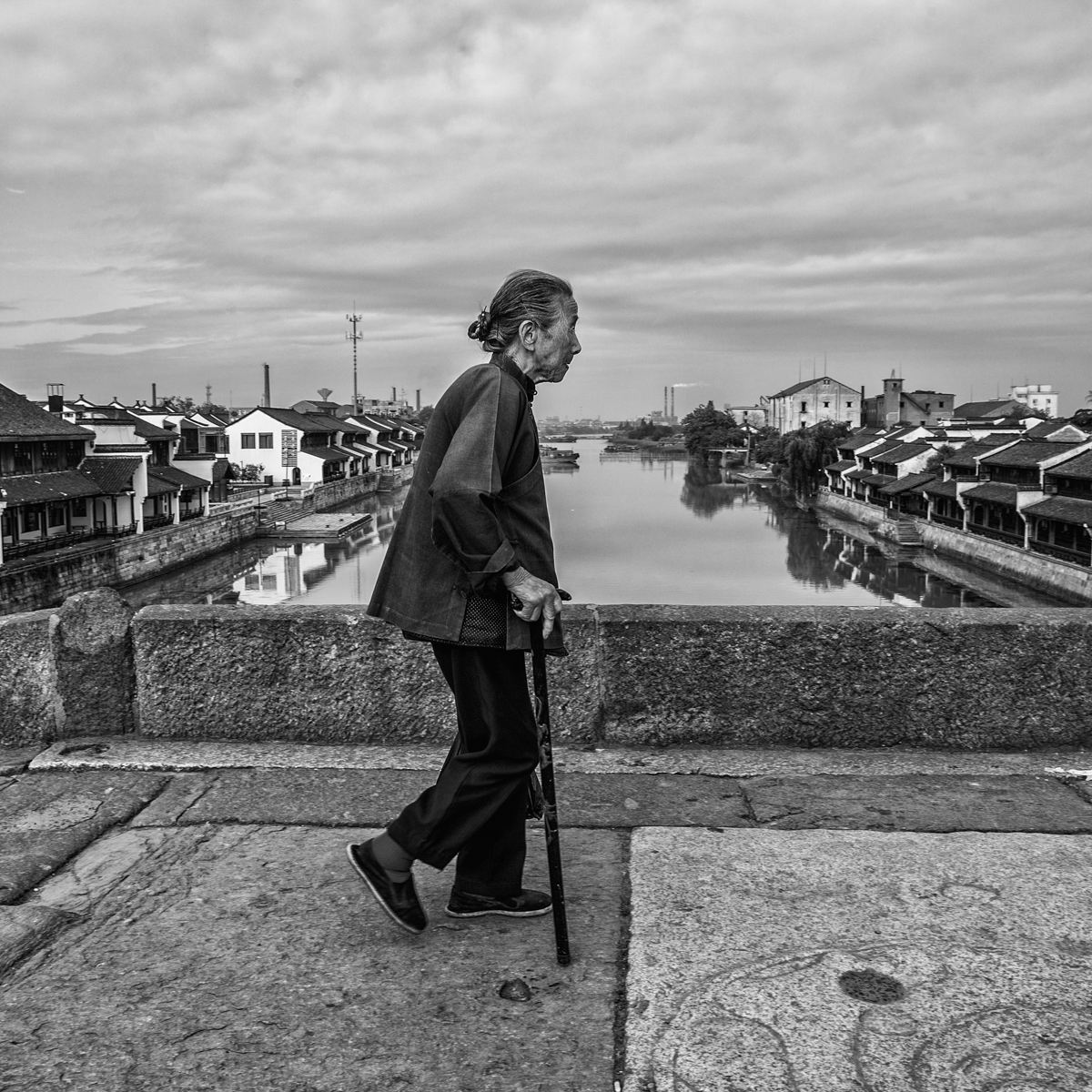 �{�������ڲ�Ь��ľ���������ǚvʷ�����@һ�������µĕr�����ƺ�����vʷ�¾���