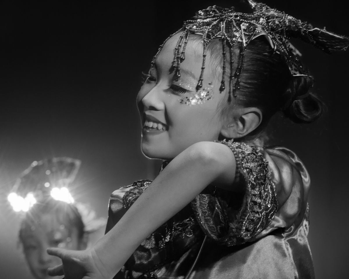 ���L(zh��ng)�ĵ�·���˶�ʣ����L(zh��ng)�������S�S���ĉ�(m��ng)������ϲ��һ��(g��)�옷(l��)��ͯ���������L(zh��ng)Ҳ�К�����������f(shu��)�����L(zh��ng)�ĵ�·����һ��(g��)�{(di��o)ζ�У���������ۼ�������