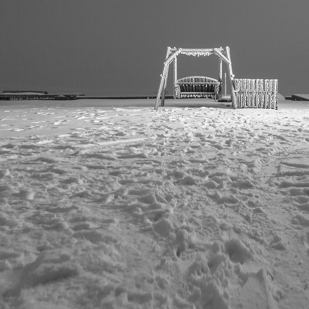 ��|�ϵ�һ�߷����nɽѩ��