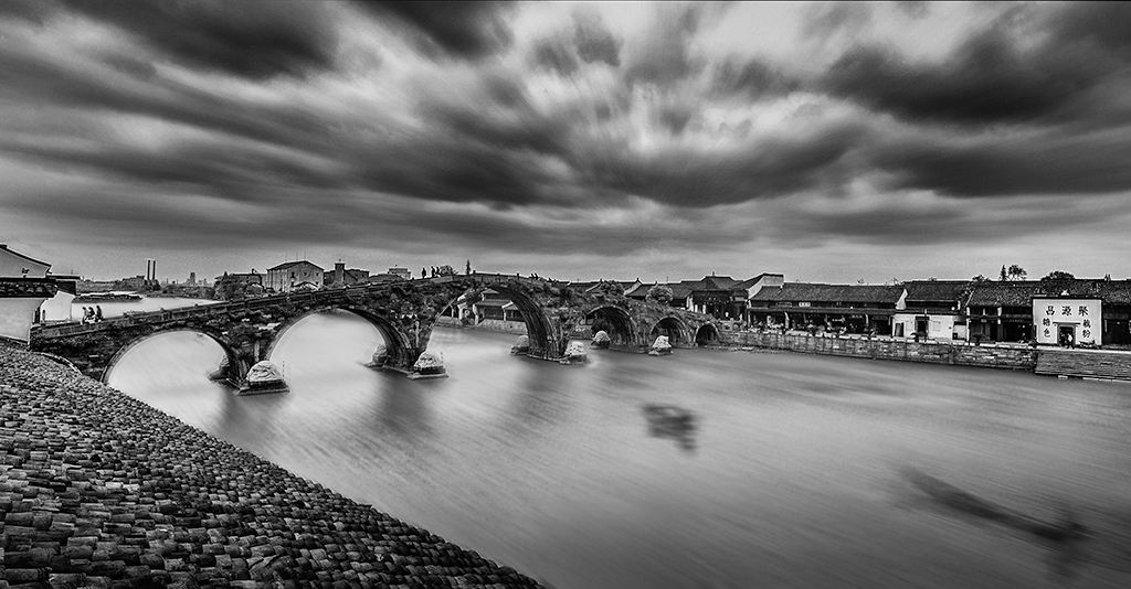 ��ӿ����Ӱ���������@��������һ�����ƺ��ڰl(f��)��ĳ�NӍ̖��������������